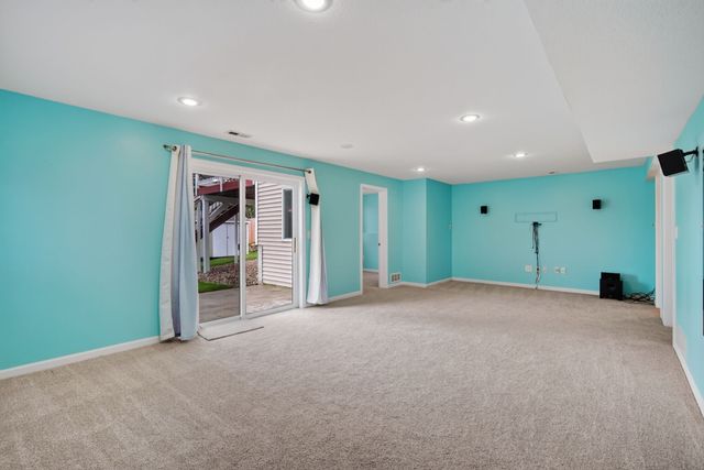2905 145th Street, Urbandale, IA 50323