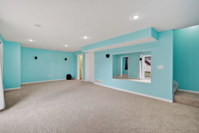 2905 145th Street, Urbandale, IA 50323