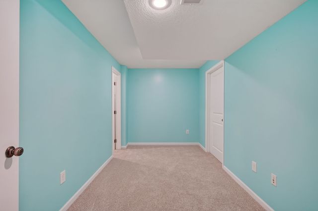 2905 145th Street, Urbandale, IA 50323