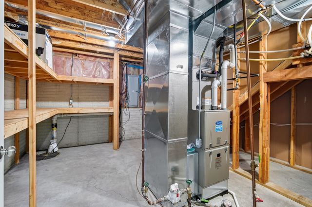 2905 145th Street, Urbandale, IA 50323