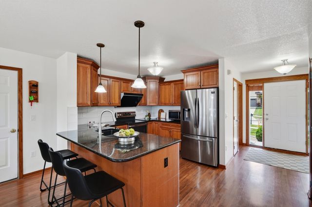 2905 145th Street, Urbandale, IA 50323