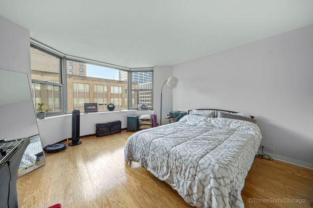 535 N Michigan Avenue 2703, Chicago, IL 60611