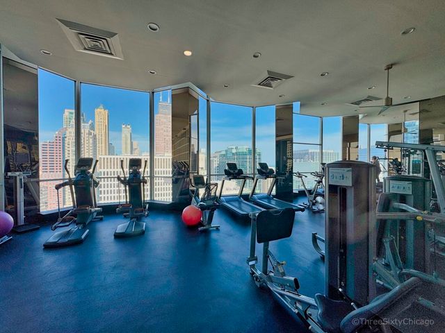 535 N Michigan Avenue 2703, Chicago, IL 60611