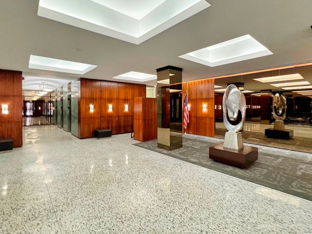 535 N Michigan Avenue 2703, Chicago, IL 60611