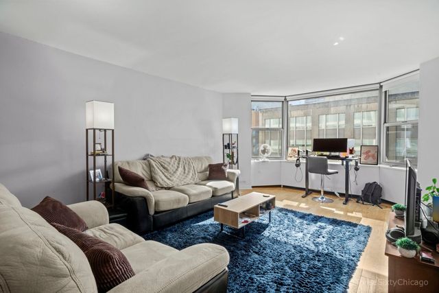 535 N Michigan Avenue 2703, Chicago, IL 60611