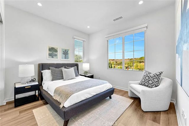 105 Elkhorn, Irvine, CA 92618