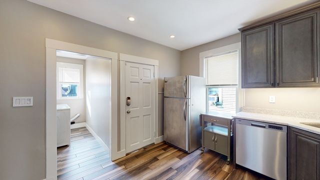 63 Whitten St 3, Boston, MA 02122