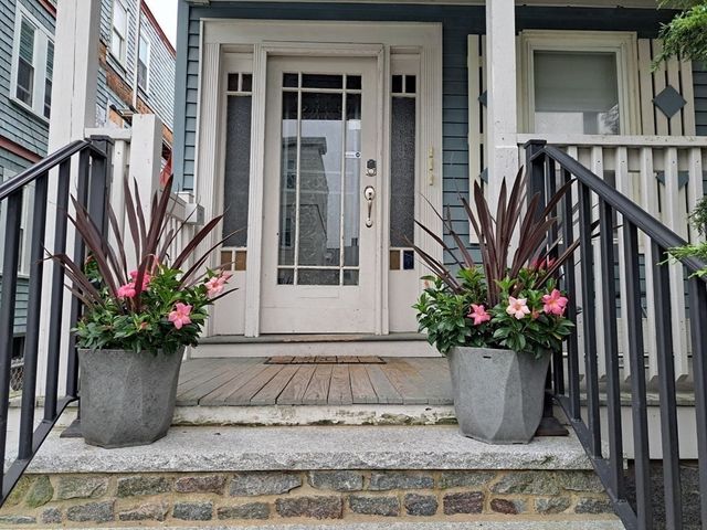 63 Whitten St 3, Boston, MA 02122