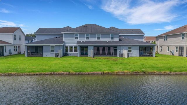 11610 WOODLEAF DRIVE, Lakewood Ranch, FL 34211