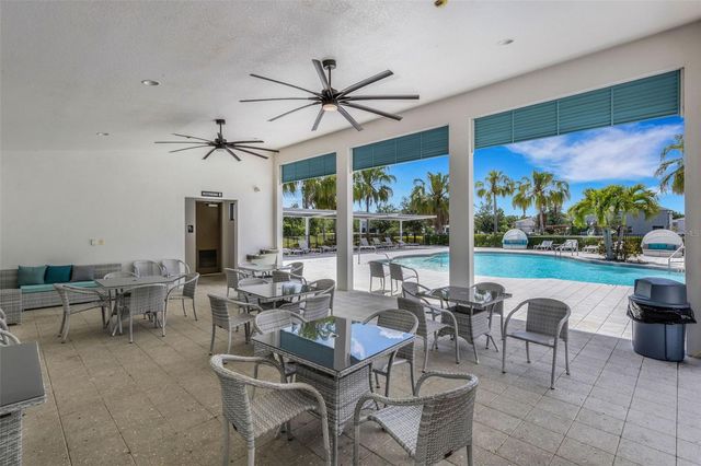 11610 WOODLEAF DRIVE, Lakewood Ranch, FL 34211