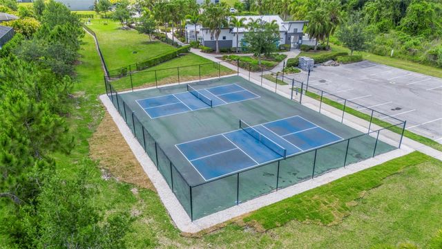 11610 WOODLEAF DRIVE, Lakewood Ranch, FL 34211