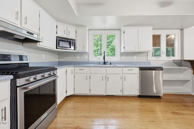 419 Calvary Court, Hillsborough, NC 27278