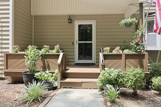 419 Calvary Court, Hillsborough, NC 27278