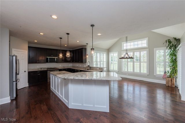 4186 Maidstone Lane, Medina, OH 44256