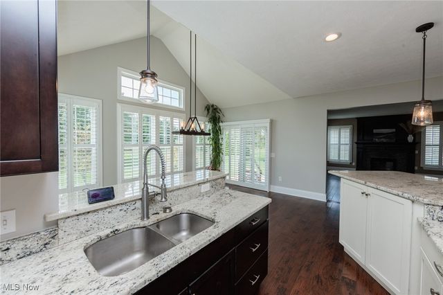 4186 Maidstone Lane, Medina, OH 44256