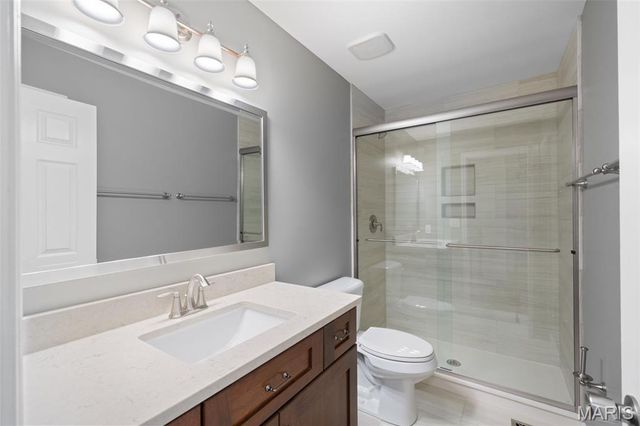 40 Kentucky Blue Ridge Court, St Charles, MO 63303