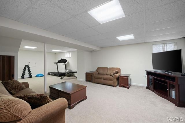 40 Kentucky Blue Ridge Court, St Charles, MO 63303