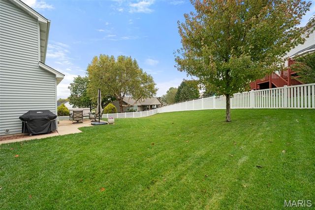 40 Kentucky Blue Ridge Court, St Charles, MO 63303