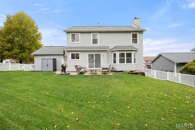 40 Kentucky Blue Ridge Court, St Charles, MO 63303