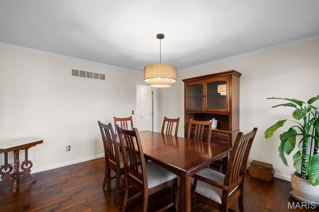 40 Kentucky Blue Ridge Court, St Charles, MO 63303