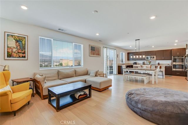 2573 Hannah Creek Lane, Rialto, CA 92377