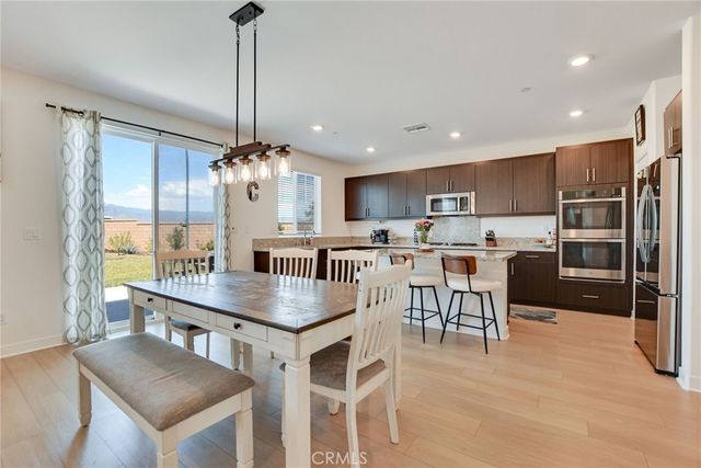 2573 Hannah Creek Lane, Rialto, CA 92377