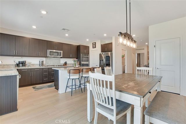 2573 Hannah Creek Lane, Rialto, CA 92377
