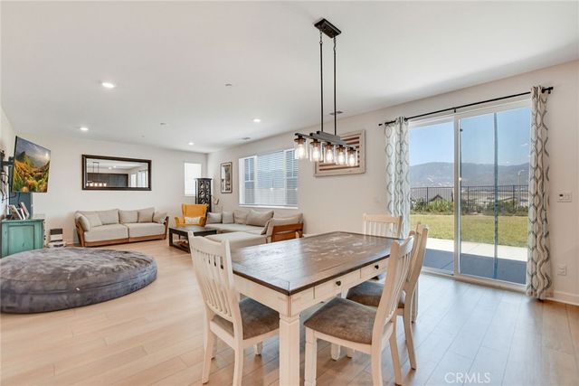 2573 Hannah Creek Lane, Rialto, CA 92377