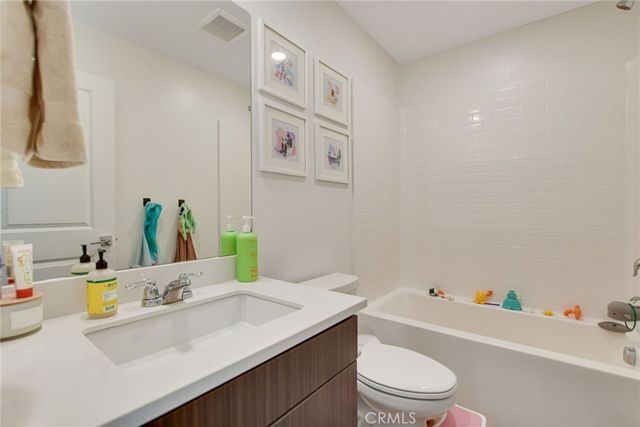 2573 Hannah Creek Lane, Rialto, CA 92377