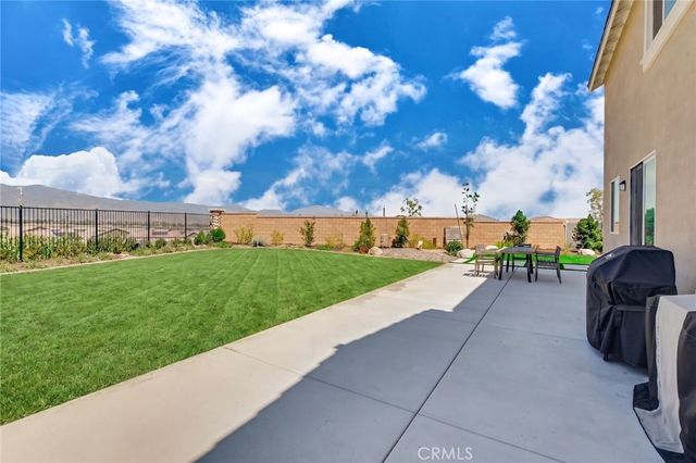 2573 Hannah Creek Lane, Rialto, CA 92377