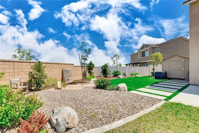 2573 Hannah Creek Lane, Rialto, CA 92377