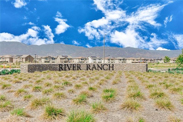 2573 Hannah Creek Lane, Rialto, CA 92377