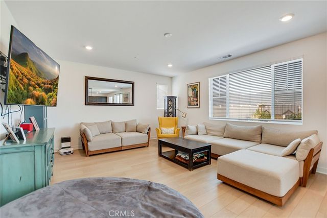 2573 Hannah Creek Lane, Rialto, CA 92377