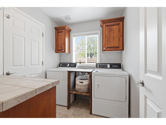 3306 N SOLSTICE Ln, Newberg, OR 97132
