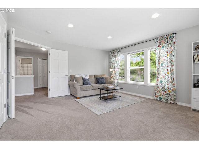 3306 N SOLSTICE Ln, Newberg, OR 97132