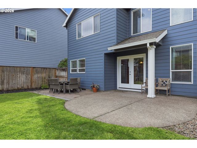 3306 N SOLSTICE Ln, Newberg, OR 97132
