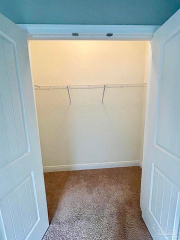 4632 Dupont Cir, Pace, FL 32571