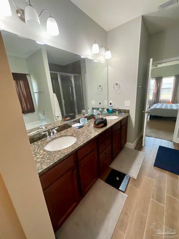 4632 Dupont Cir, Pace, FL 32571