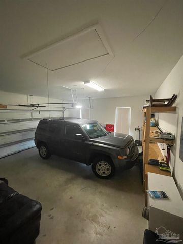 4632 Dupont Cir, Pace, FL 32571