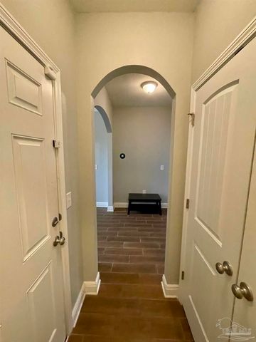 4632 Dupont Cir, Pace, FL 32571