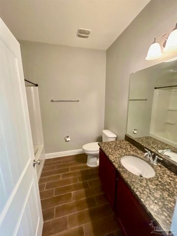 4632 Dupont Cir, Pace, FL 32571