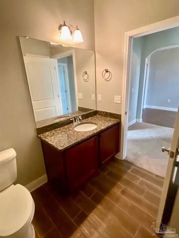 4632 Dupont Cir, Pace, FL 32571