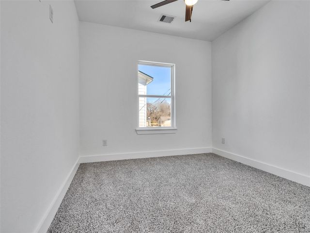 5128 Clover Street B, Houston, TX 77033