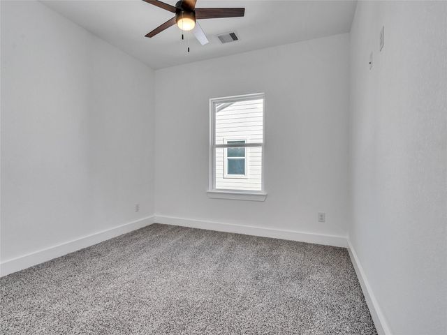 5128 Clover Street B, Houston, TX 77033