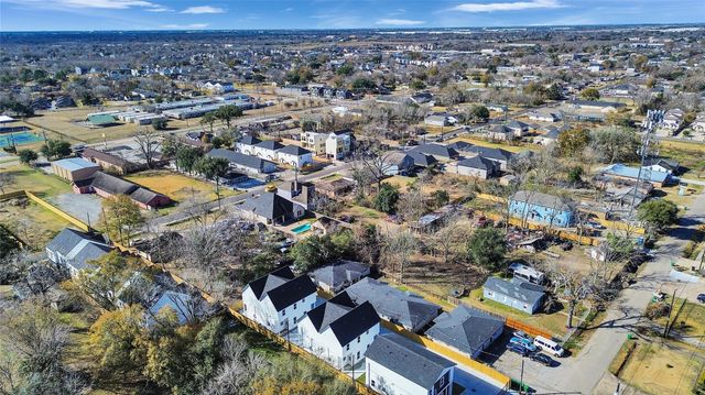 5128 Clover Street B, Houston, TX 77033