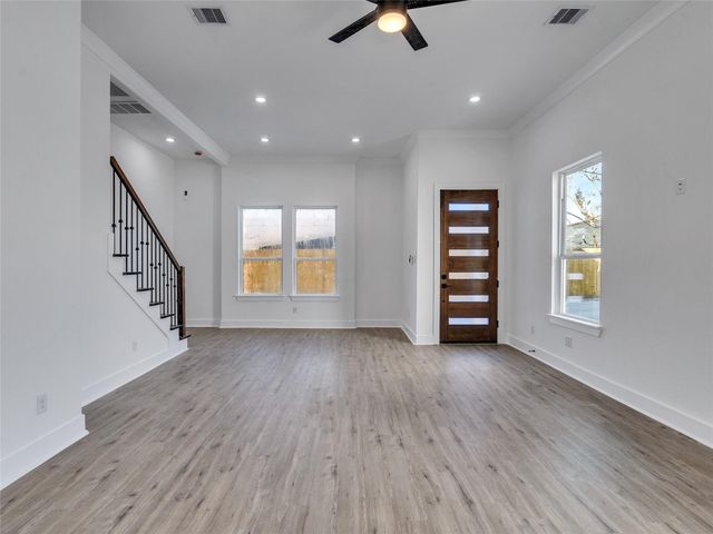 5128 Clover Street B, Houston, TX 77033