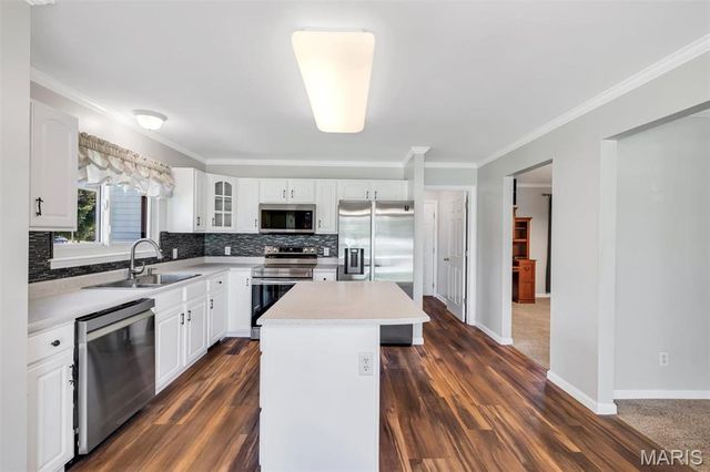 1290 Summer Lynne Drive, O'fallon, MO 63366
