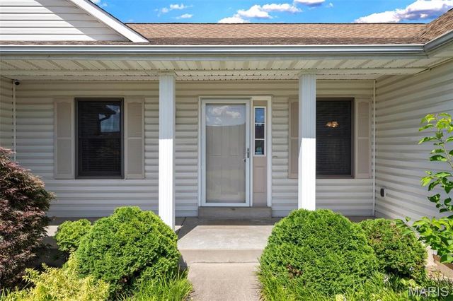 1290 Summer Lynne Drive, O'fallon, MO 63366