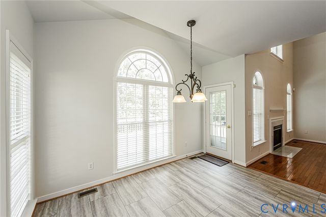 718 Green Vista Dr, Midlothian, VA 23836
