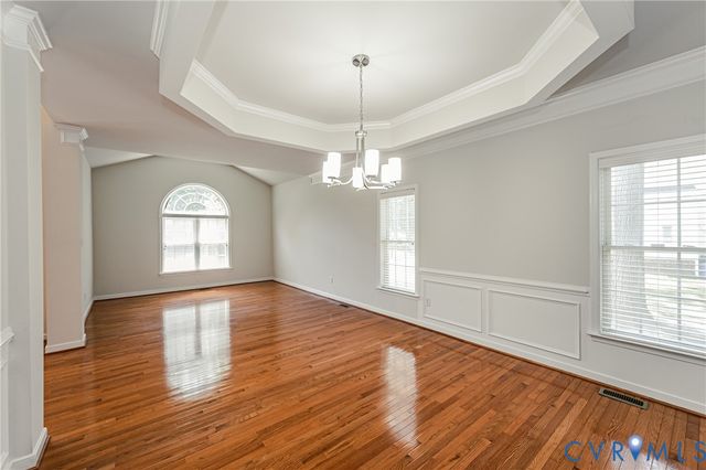 718 Green Vista Dr, Midlothian, VA 23836